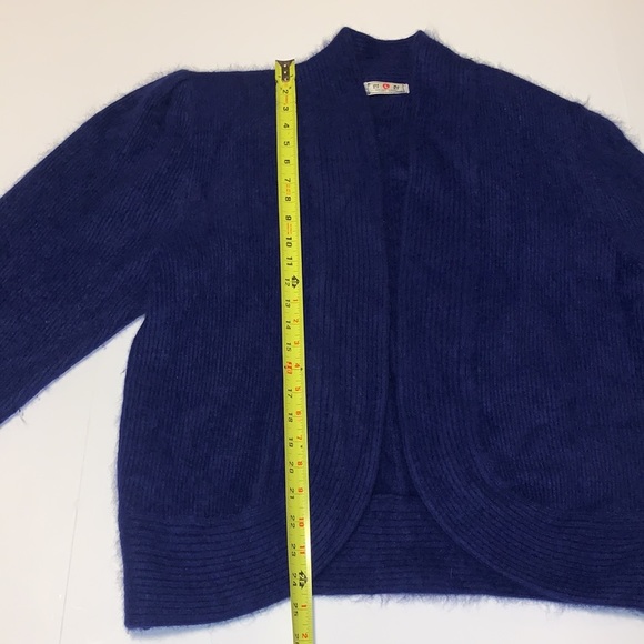 Young Sang Vintage Blue Angora Cardigan - Women’s Size Medium - Picture 8 of 9